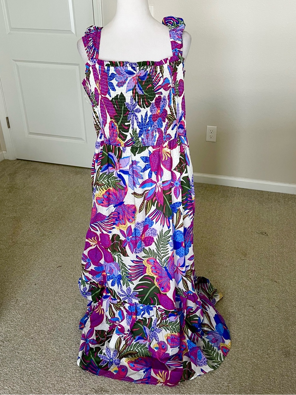 NWOT Sugarlips Floral Smocked Maxi Dress in White, Purple, Blue, Green Size 2X